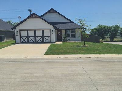 Property at 900 Tesslynn Ave, Godley, TX