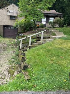 386 Dorothy Dr