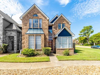 6657 Queensclub Dr