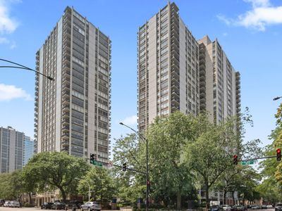 1360 N Sandburg Ter APT 2704C