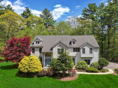 10 Timber Ledge Dr