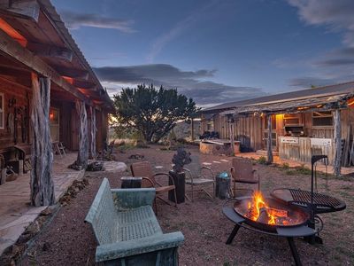 107 High Lonesome Dr