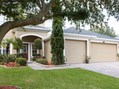 1112 GLENRAVEN LANE