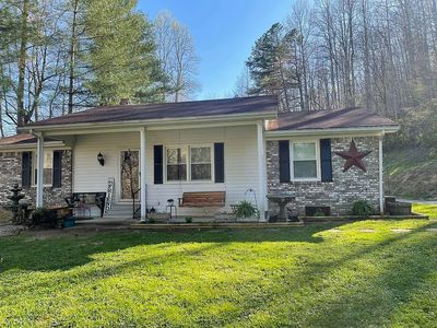421 Van Hollow Rd