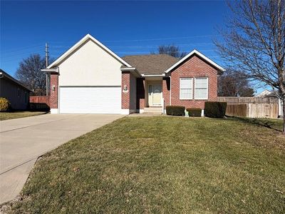 1112 SW Hoke Dr