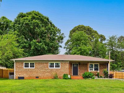 381 Mountain View St