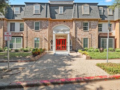 355 N Post Oak Ln APT 742