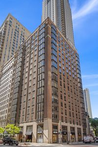 40 E Delaware Pl APT 1502