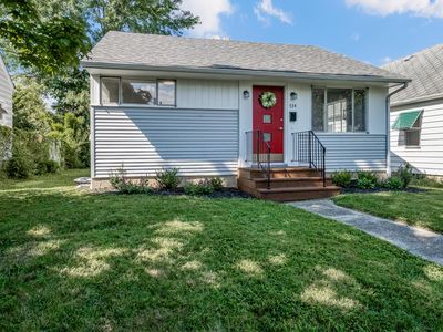 534 E Royal Forest Blvd