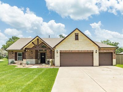 Property at 2337 Shalmar Dr, West Columbia, TX