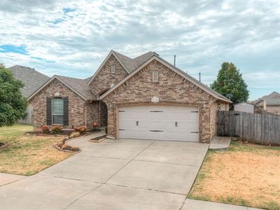 2704 SW 96th Ct