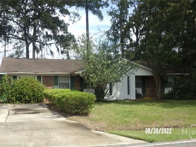 16 Treadway Street