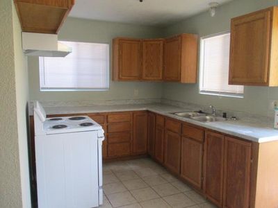 331 E Elm St #1/2