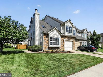 14 Sandhurst Dr
