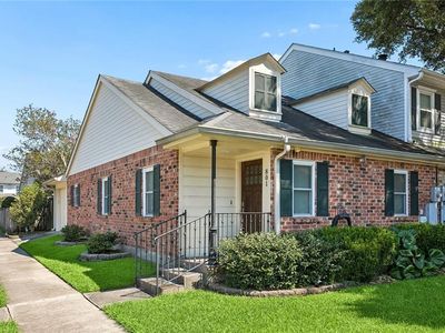 801 Old Metairie Pl