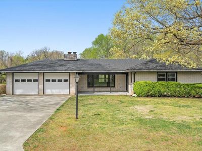 123 Knollwood Dr