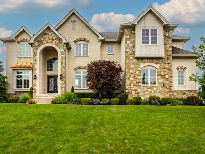 3272 Homestretch Dr