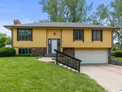 11705 Grand Ave