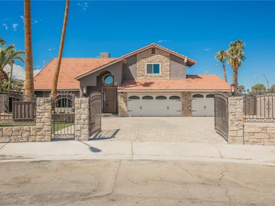 6480 Bristlecone Cir
