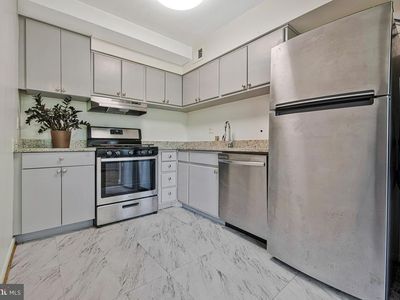 4410 Oglethorpe St APT 317