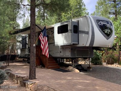 2231 E Hanging Tree Trl