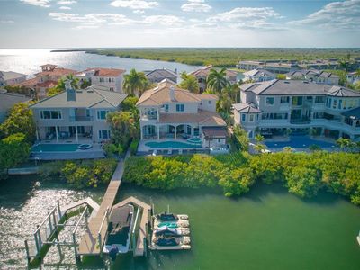 4117 Causeway Vista Dr