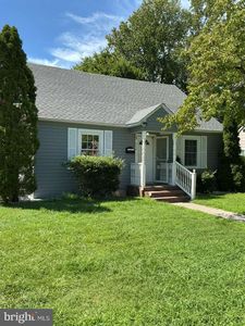 504 Priscilla St