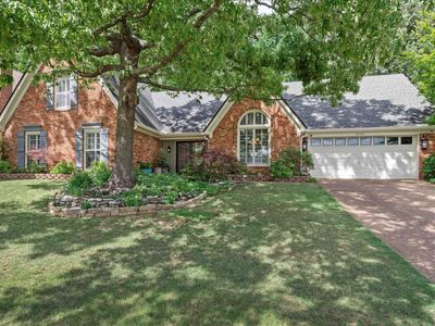 8792 Carrollwood Ln E