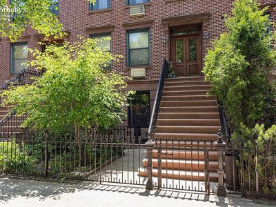 464 Warren St #1