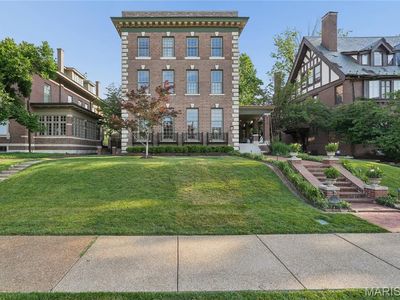 53 Kingsbury Pl