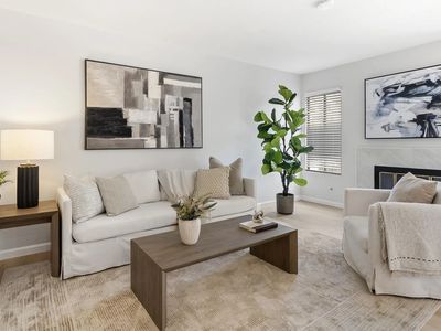 524 Via De La Valle Unit H