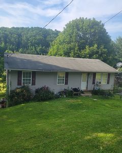 372 Jenkins Hollow Rd