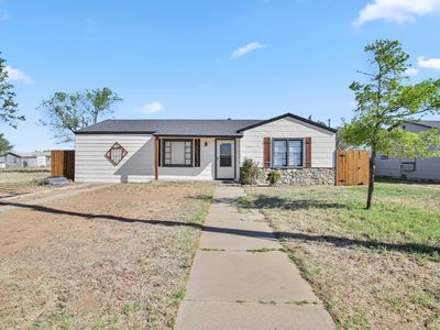 3006 Erskine St