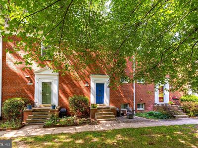3548 Martha Custis Dr