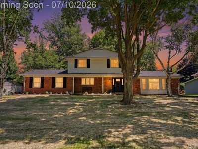 4301 Macqueen Dr