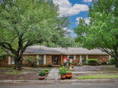2002 Everglade Dr