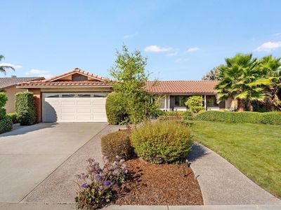 5819 Vargas Ct