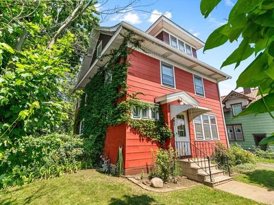 1601 Hubbard Ave