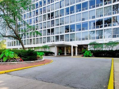 601 E 32nd St APT 610