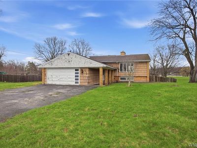 4238 Tonawanda Creek Rd