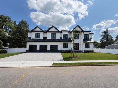 292 Georgian Dr