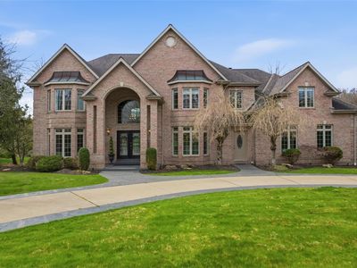 607 Oswego Dr