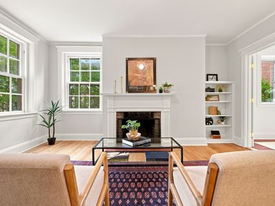 43 Linnaean St #2A