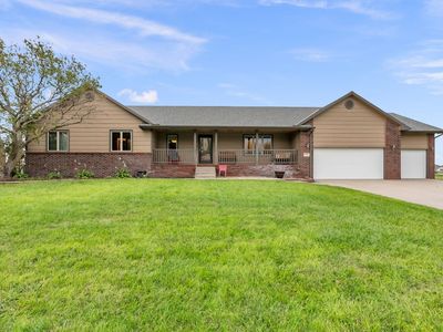 701 E Valley Park Dr