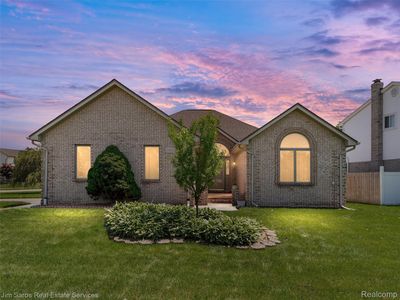 14008 Lakeshore Dr