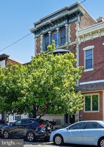 440 E Girard Ave