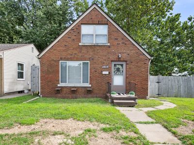 2406 18th Ave