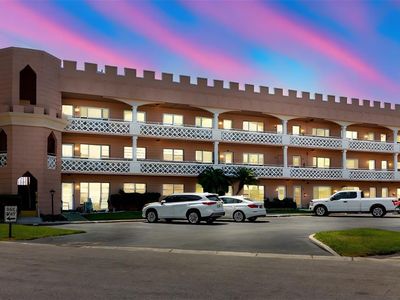 2457 Ecuadorian Way APT 63