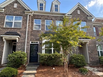 6913 Walnut Branch Ln