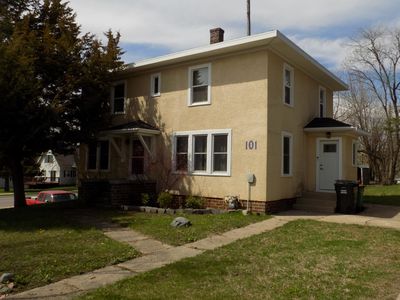 101 4th Ave N